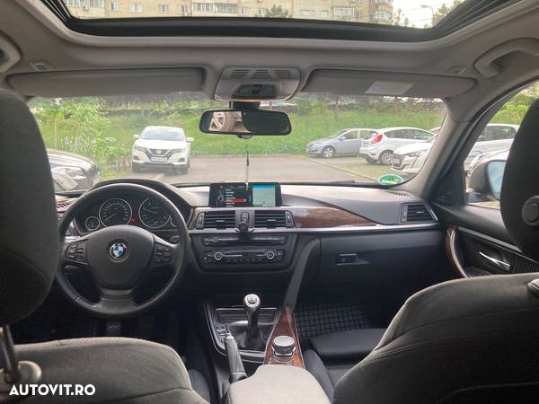 BMW Seria 3 320d - 11