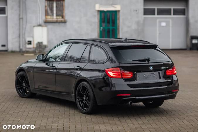 BMW Seria 3 320d Sport Line - 16