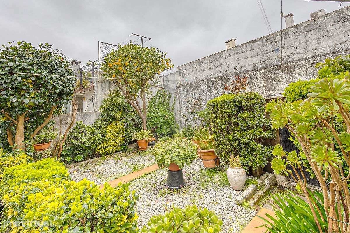 Moradia T5 para venda-24