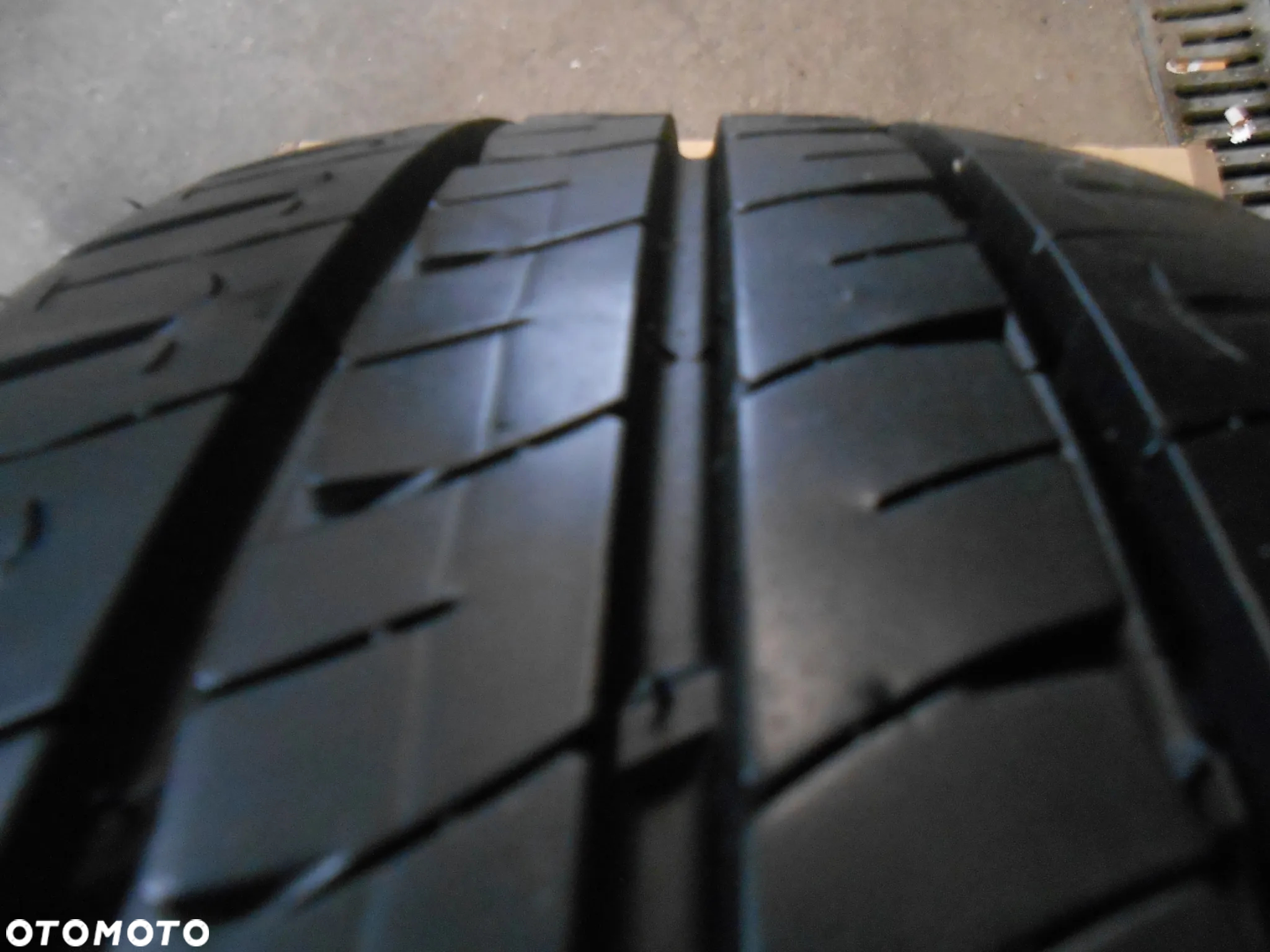 OPONA POJEDYNKA  215/65R16C MICHELIN AGILIS  DOT 1015 10MM - 2