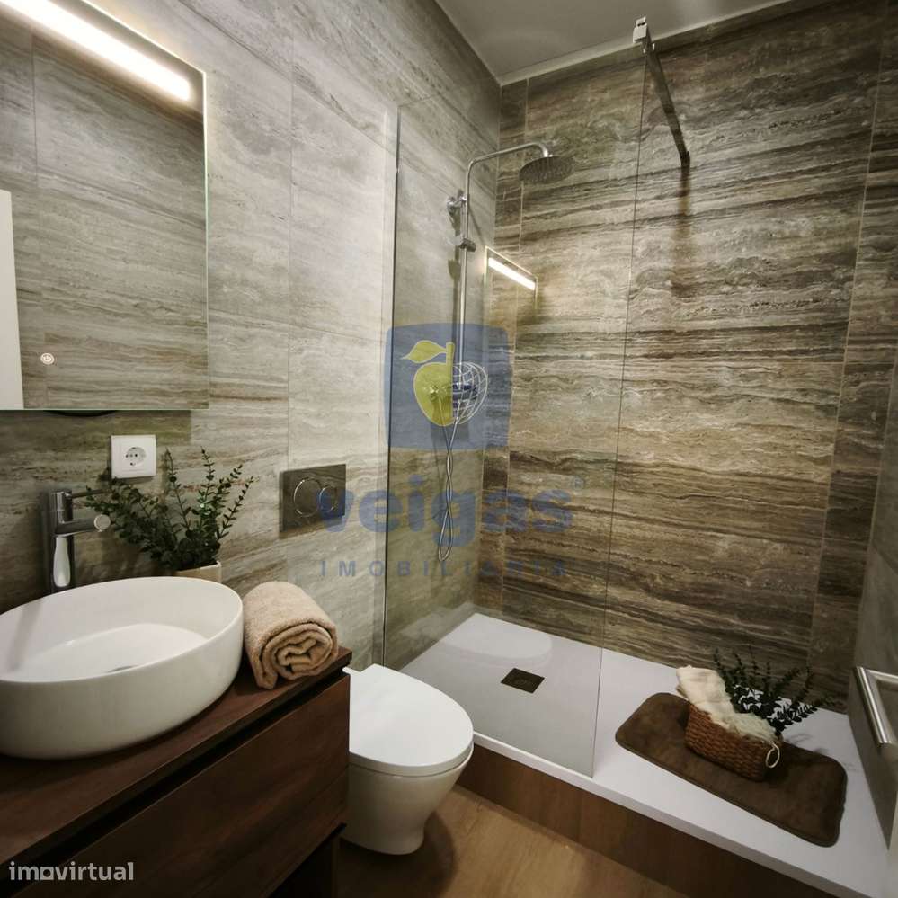 Apartamento renovado com 3 quartos em Benfica, Lisboa-23