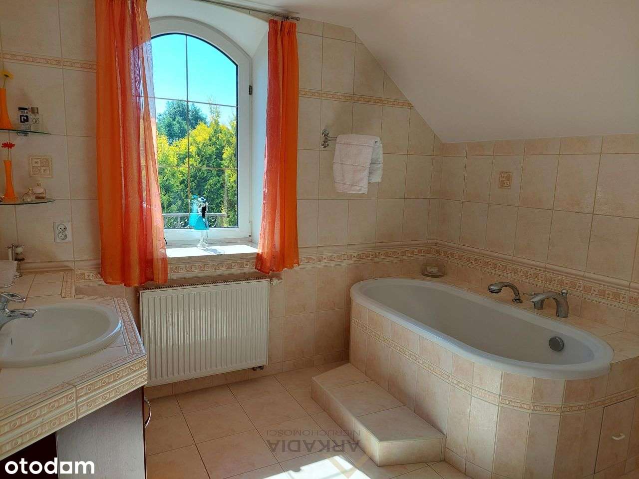 Elegancka podmiejska willa! z pompą ciepła!-17