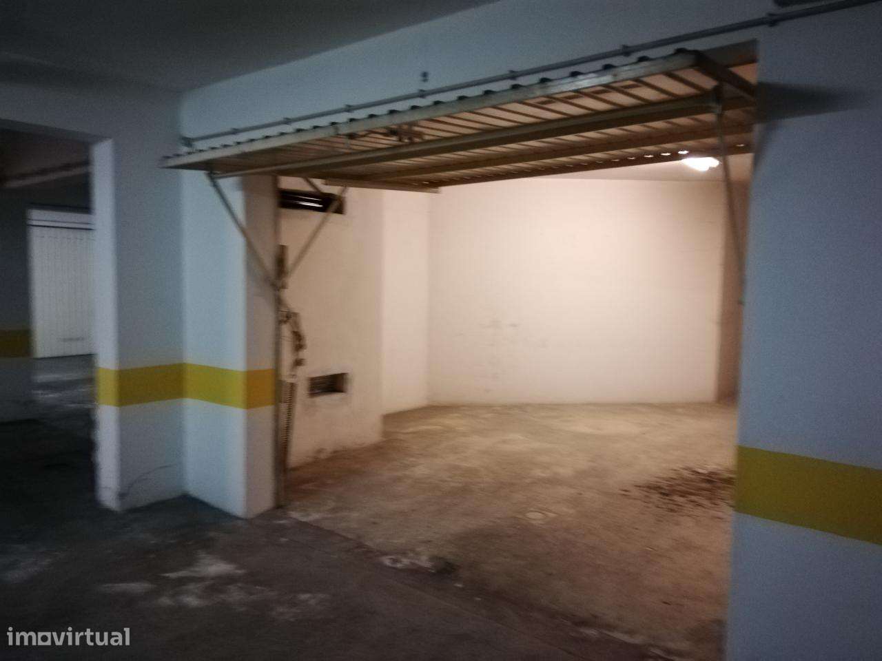 Garagem fechada recente centro Montijo - Grande imagem: 4/15