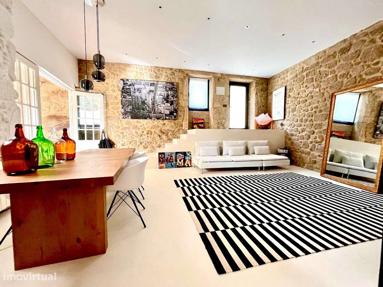 MORADIA EM PEDRA T2 – Charme Antigo com Conforto Moderno-9