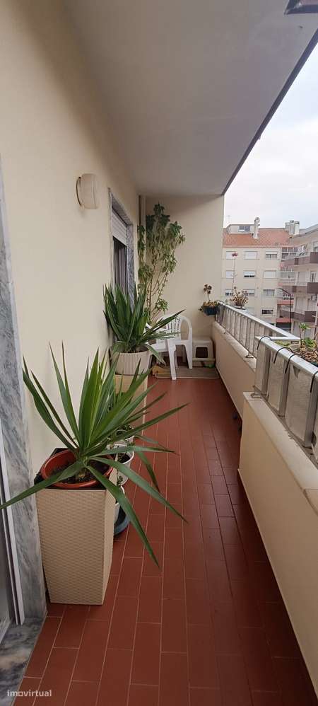 Excelente Apartamento T3 em Ótimo Estado – Localização Privilegiada - Grande imagem: 2/29