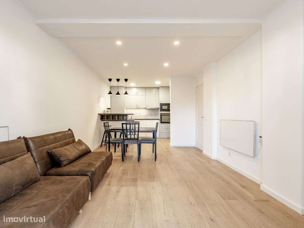 Apartamento T2 com estacionamento na Avenida do Faial, Monte do Est... - Grande imagem: 4/24