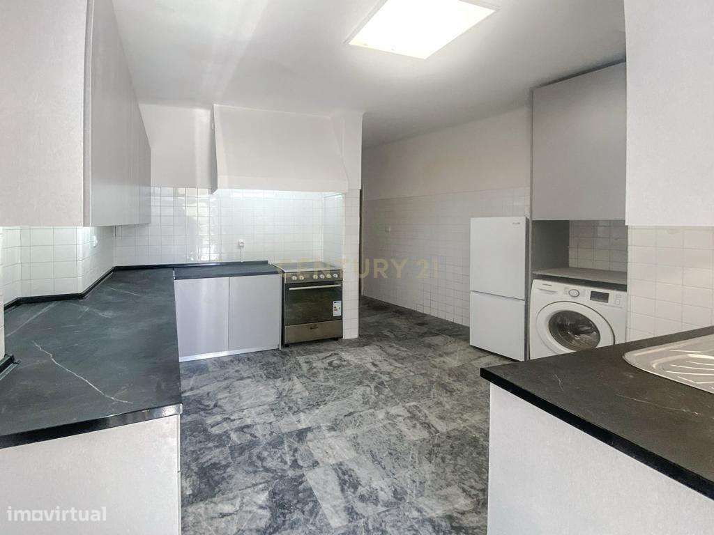 Apartamento T5 no Chiado-6