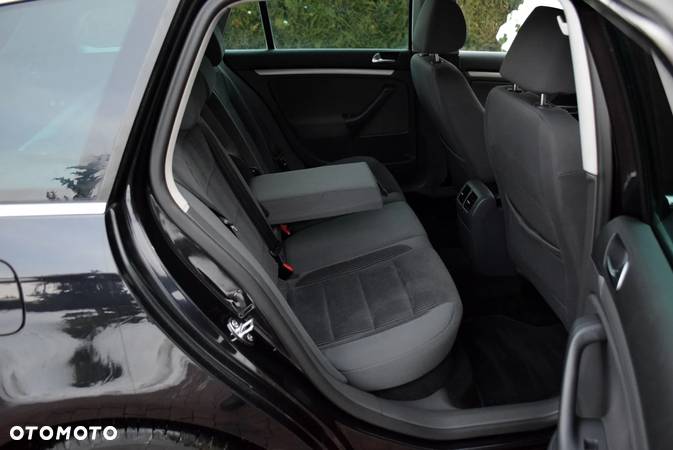 Volkswagen Golf Variant 1.4 TSI Highline - 17