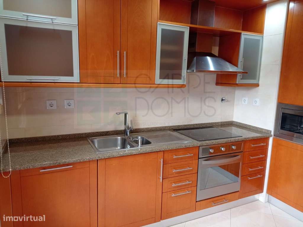 Apartamento T3 - remodelado, com estacionamentos, nas Colinas do Cr... - Grande imagem: 5/36