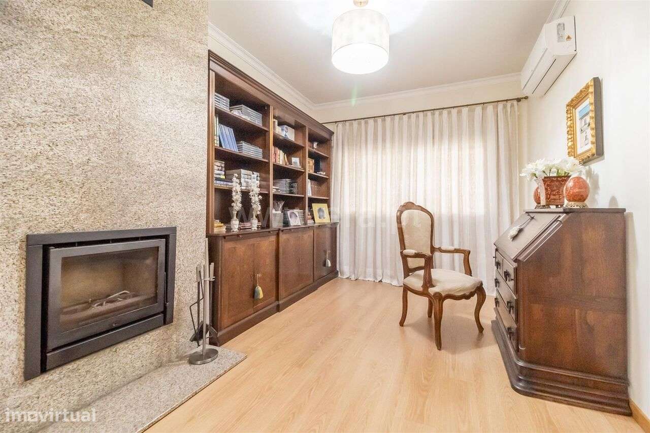 Moradia em Banda T4 / Fundão, Fundão-7