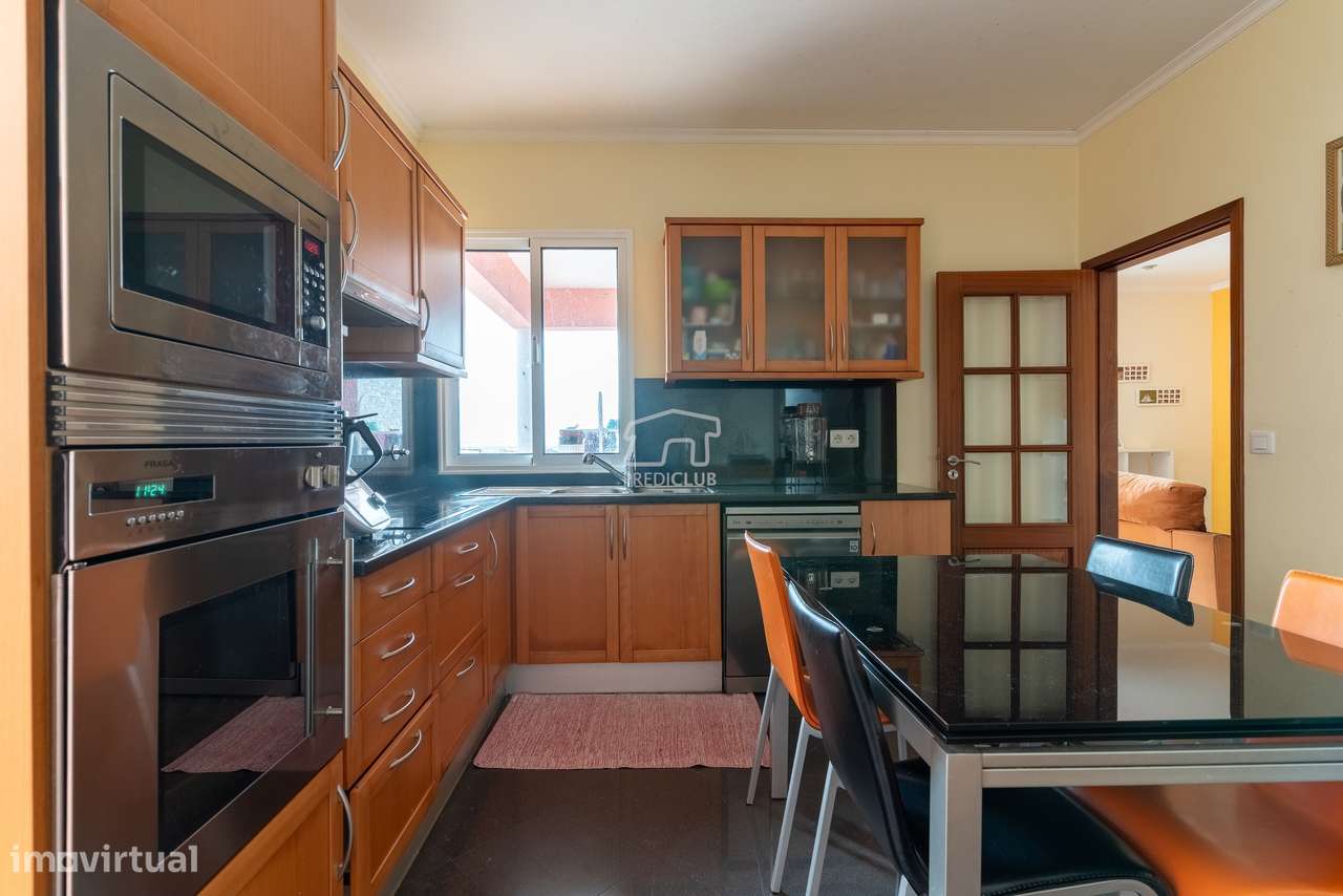 Moradia T2 + 1 - Santa Cruz-25