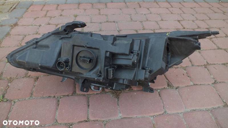 LAMPA PRZEDNIA PRAWA FULLED OPEL ASTRA 5 K - 4