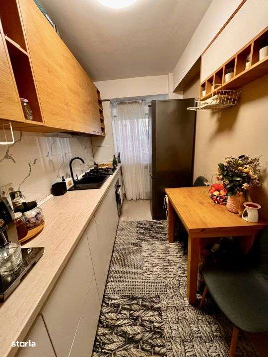 Apartament 56 mp utili ,2 balcoane,parcare,zona Lidl,et2 cu lift - Imagine principală: 5/11