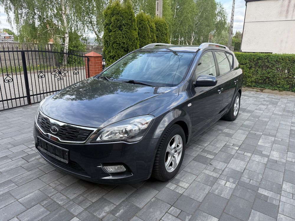 Kia Ceed I (2006-2012) 1.4 CVVT Dream-Team Edition 2011