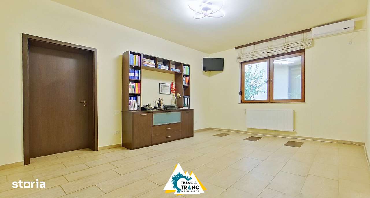 Spațiu de birou cu 4 camere, în zona centrală din Arad - Imagine principală: 3/12