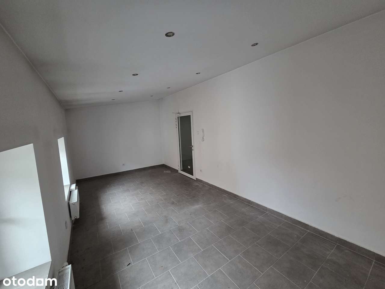 Lokale użytkowe w zabytkowej kamienicy tuż przy rynku - Pełny obrazek: 3/10