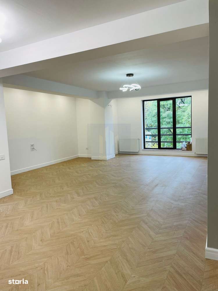 Apartament Renovat 4 Camere de Vanzare Parcare *Arcul de Triumf* - Imagine principală: 2/15