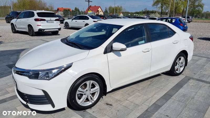 Toyota Corolla 1.4 D-4D Premium - 3