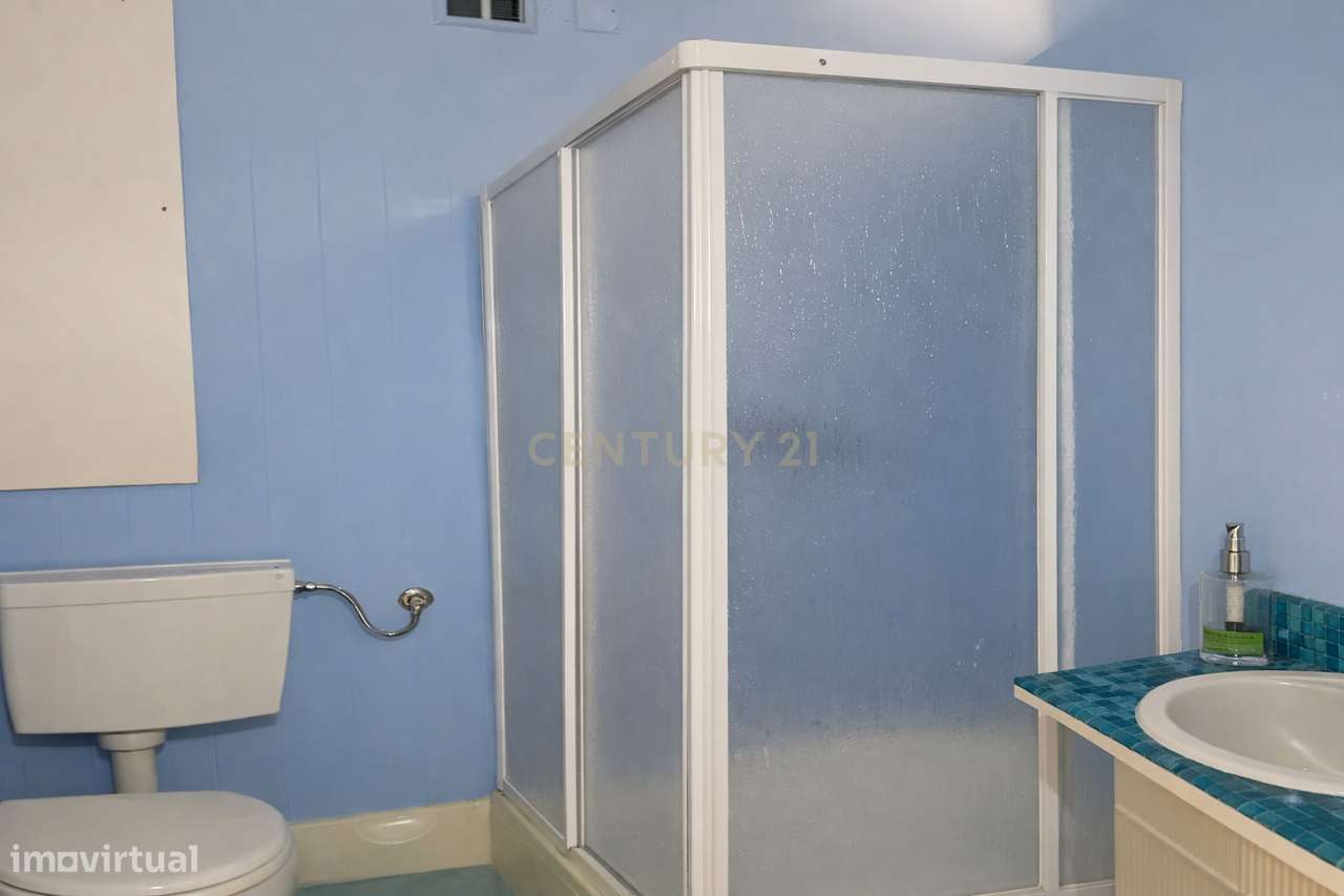 Apartamento T2 +1 Duplex em Alvalade, Lisboa - Oportunidade Única-27