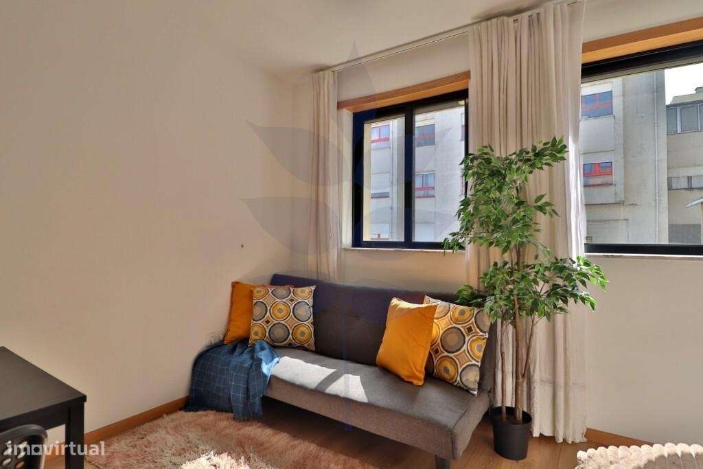 Apartamento T0 com terraço – mobilado e equipado | Braga-27