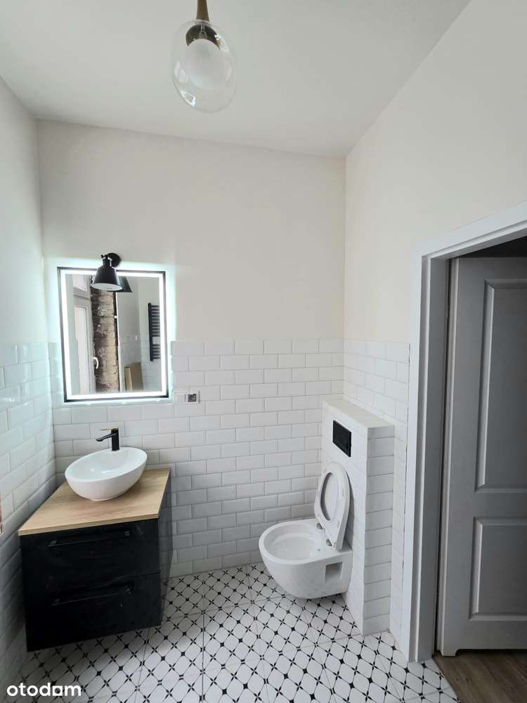 Kawalerki w pięknej kamienicy obok starego Rynku! Blisko Warty!-1