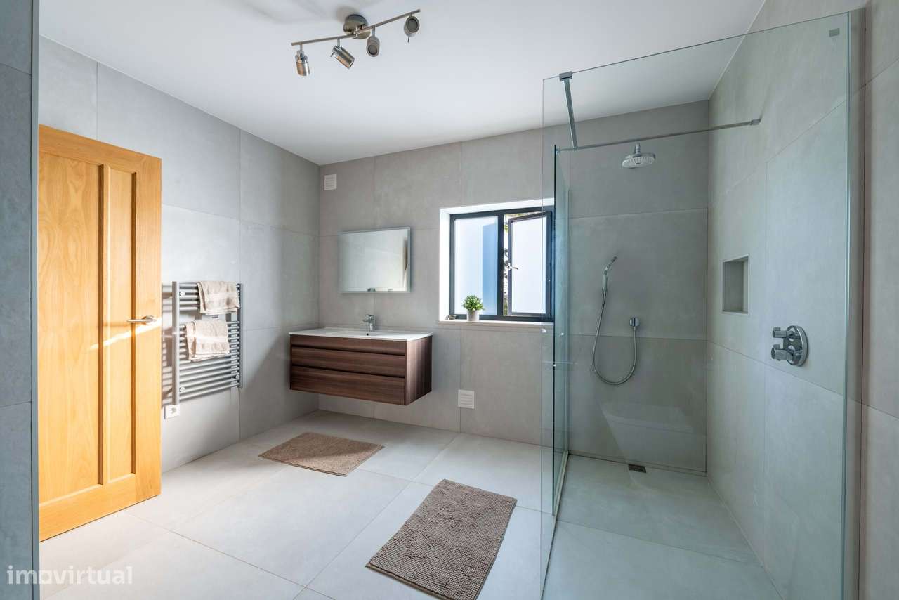 Villa de luxo de 5 quartos de golfe na linha de frente-29