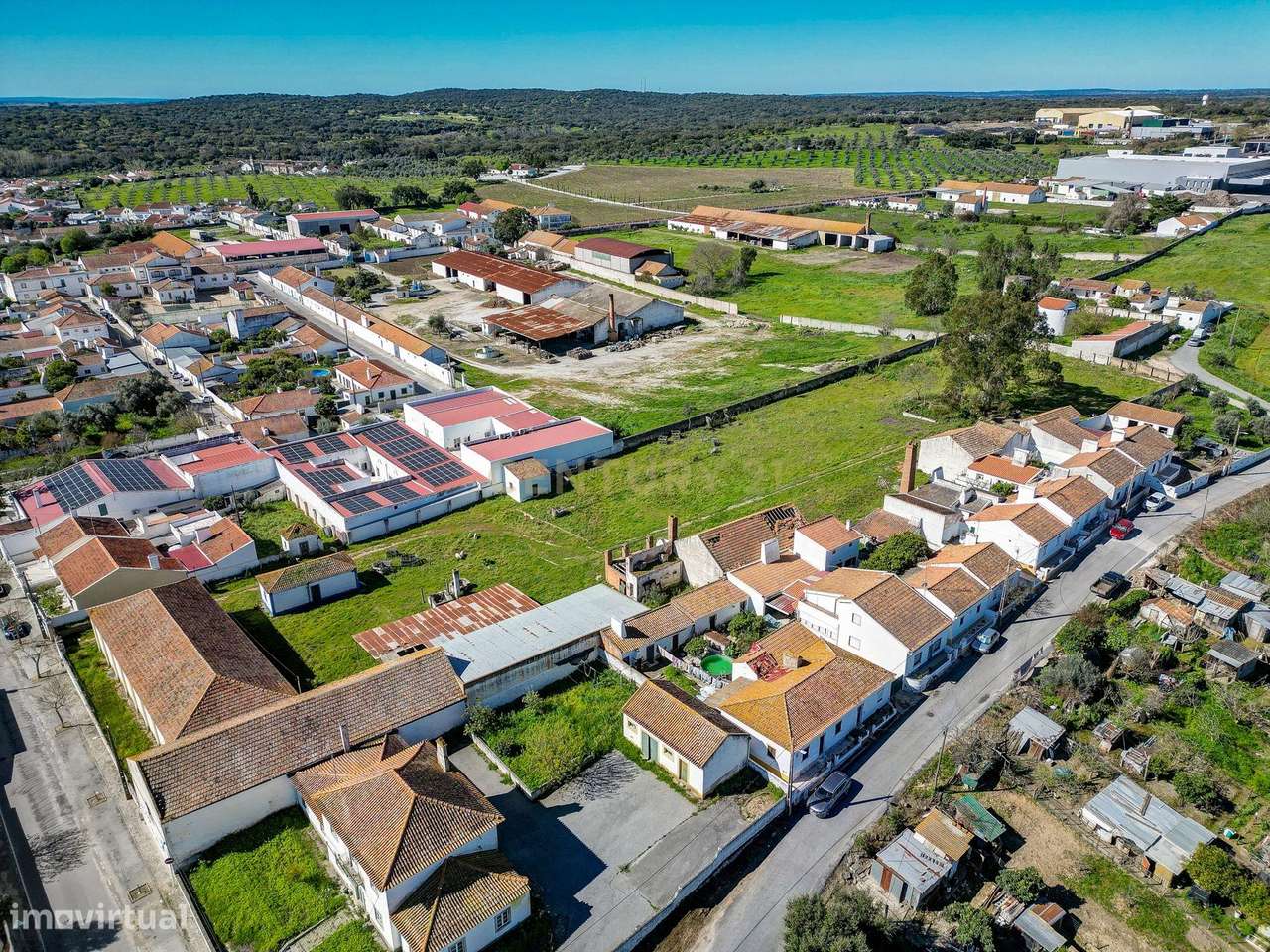 Terreno Urbano na Azaruja – 7.712m² em Zona de Expansão H1 - Grande imagem: 3/39