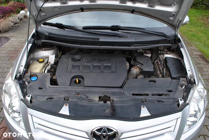 Toyota Auris 1.6 Valvematic Multidrive S Executive - 9