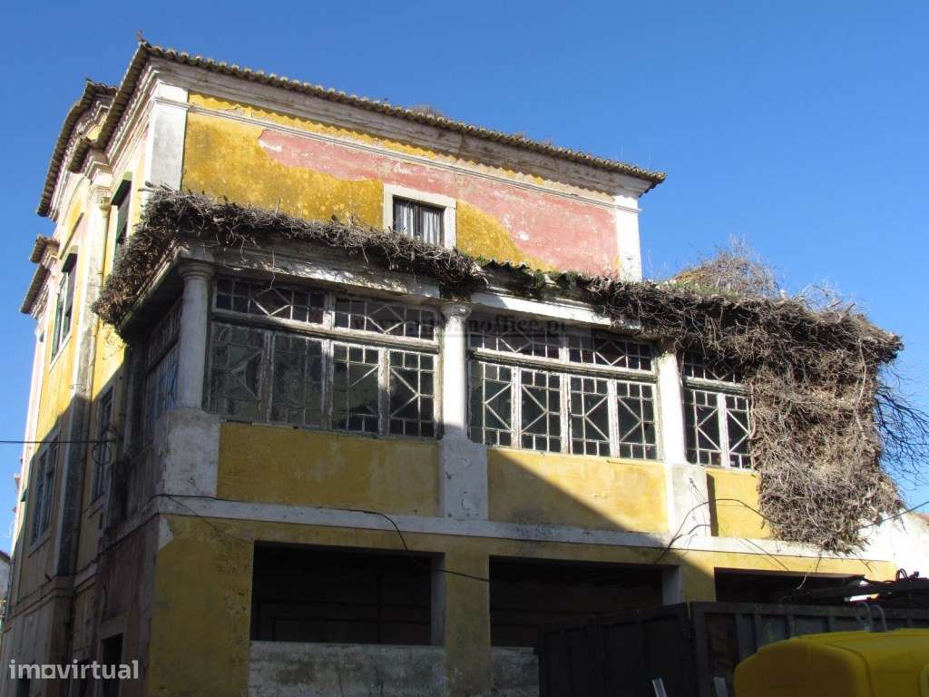 Prédio no Centro de Torres Vedras - Grande imagem: 5/9