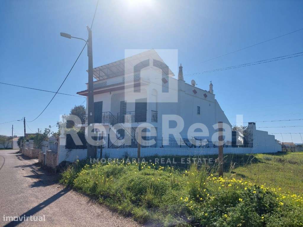 Moradia T5 isolada nos arredores de Olhão-5