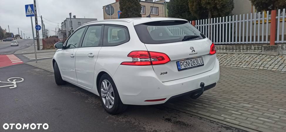 Peugeot 308 1.2 PureTech Active Pack S&S EAT8 - 10