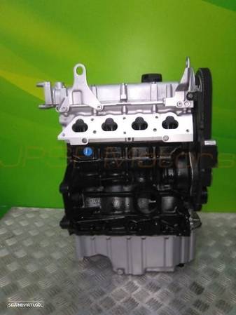 Motor Recondicionado Vw Golf 1.6i De 2004 Ref AZD - 3