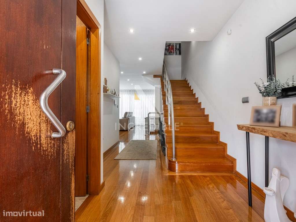 MORADIA T3+1 COM PISCINA EM FROSSOS, BRAGA-3