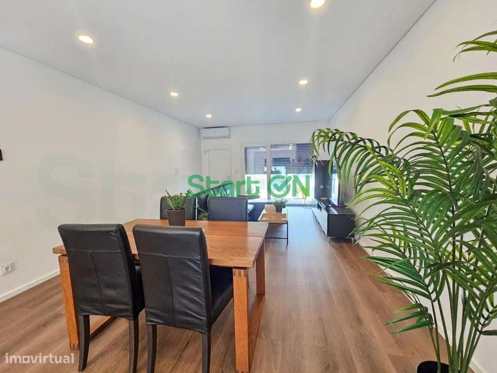 Exclusiva Moradia T3+1 Contemporânea com Piscina Privada-10