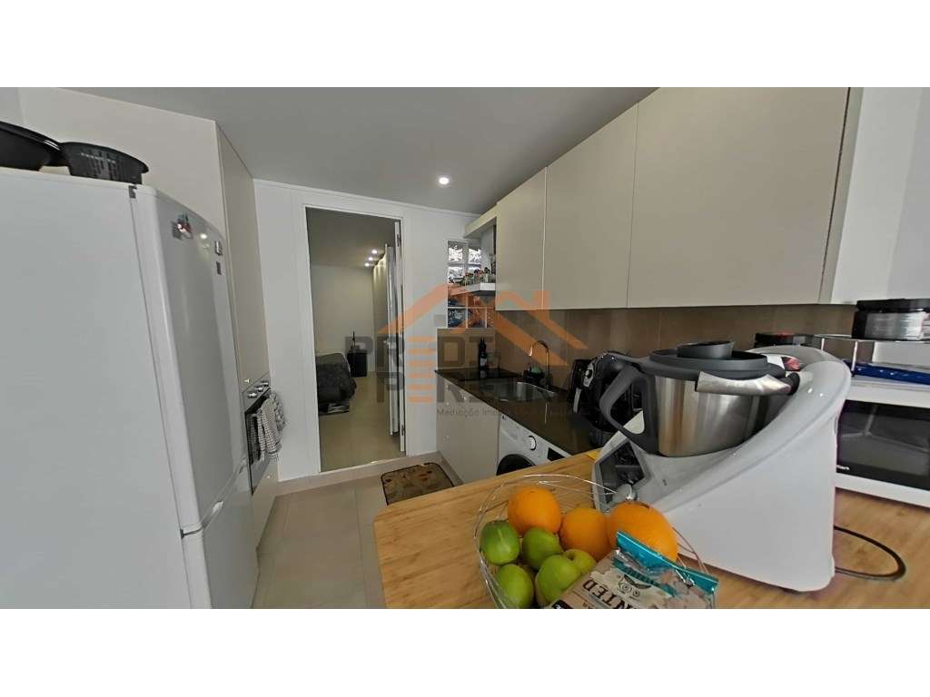 T1 totalmente remodelado e mobilado em Belas, Sintra. - Grande imagem: 4/23