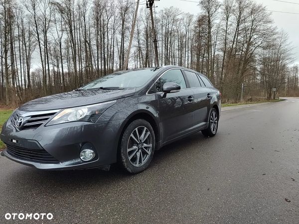 Toyota Avensis Touring Sports 2.0 D-4D Comfort - 1
