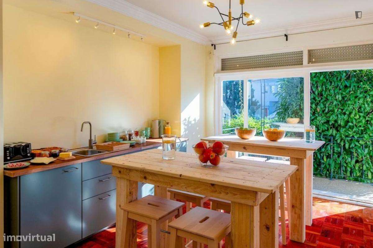 Quarto - localizado em Cedofeita Porto - Grande imagem: 5/10