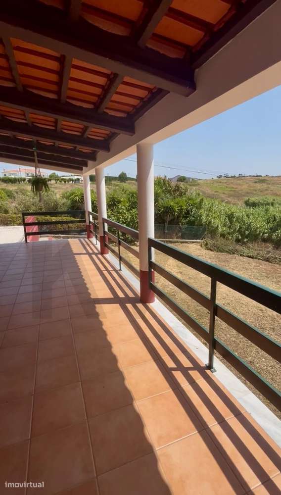 Moradia T5 com vista de campo e mar - Grande imagem: 3/18