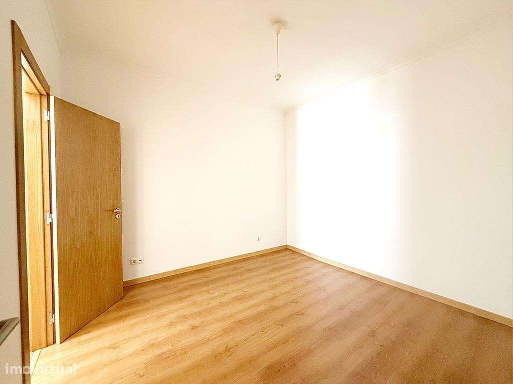 T2+1 pronto a habitar no centro de Lisboa!-20