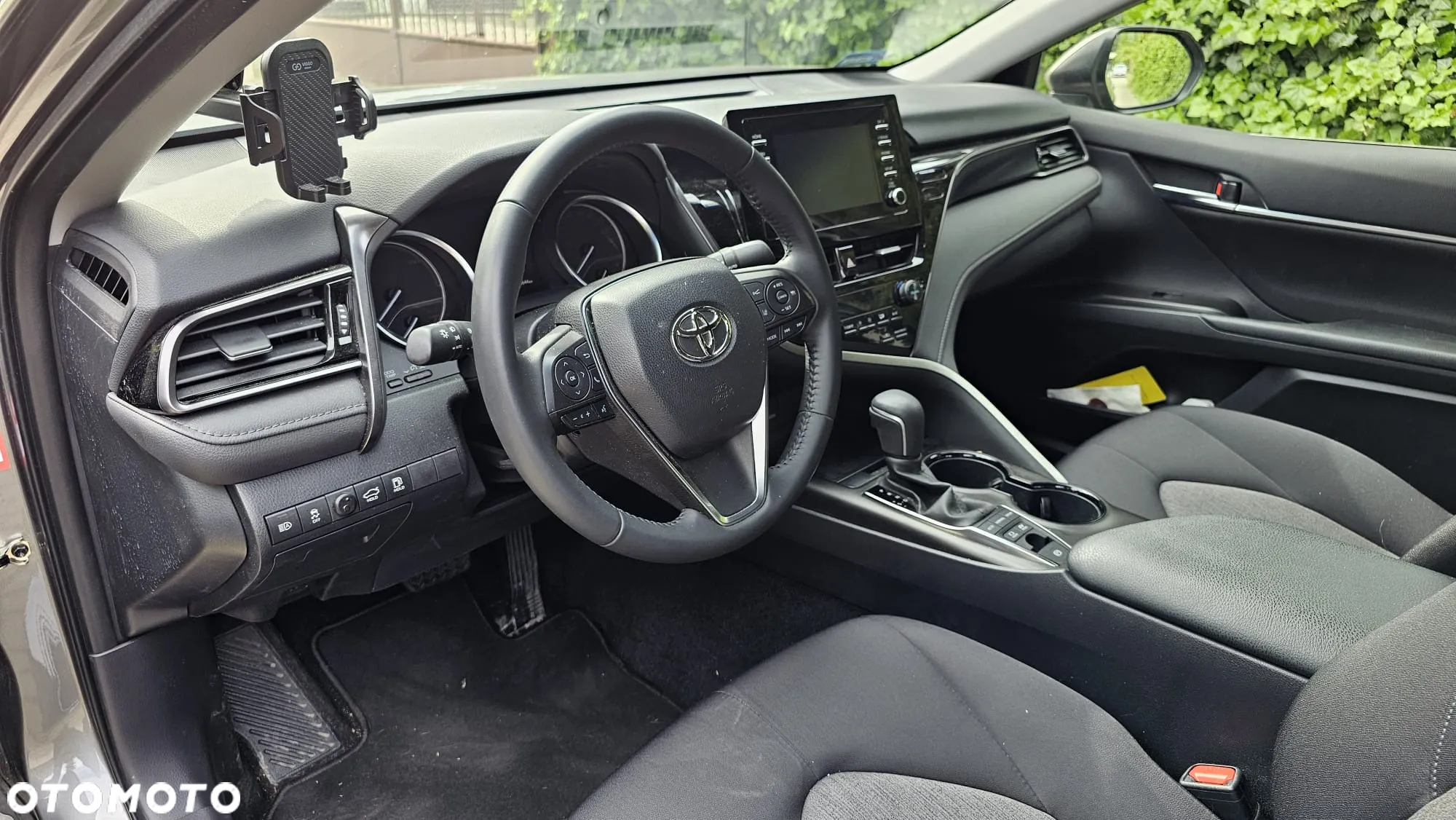 Toyota Camry 2.5 Hybrid Comfort CVT - 14