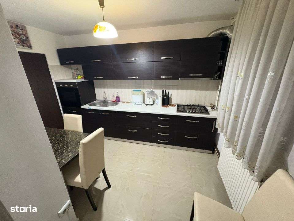 Apartament Teilor PS-uri, mobilat, utilat, etaj 3 - Imagine principală: 4/12