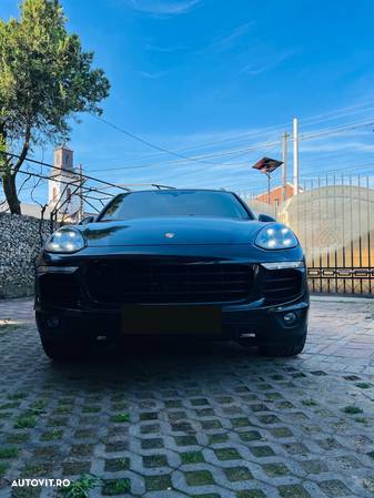 Porsche Cayenne Diesel Tiptronic S - 16