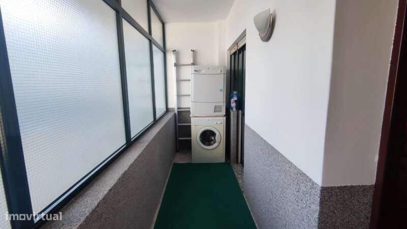 Comprar T2 Centro de S. João da Madeira-9