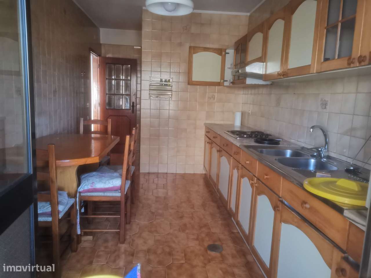 T2 com varanda, elevador e vista urbana - Cidade da Maia-11