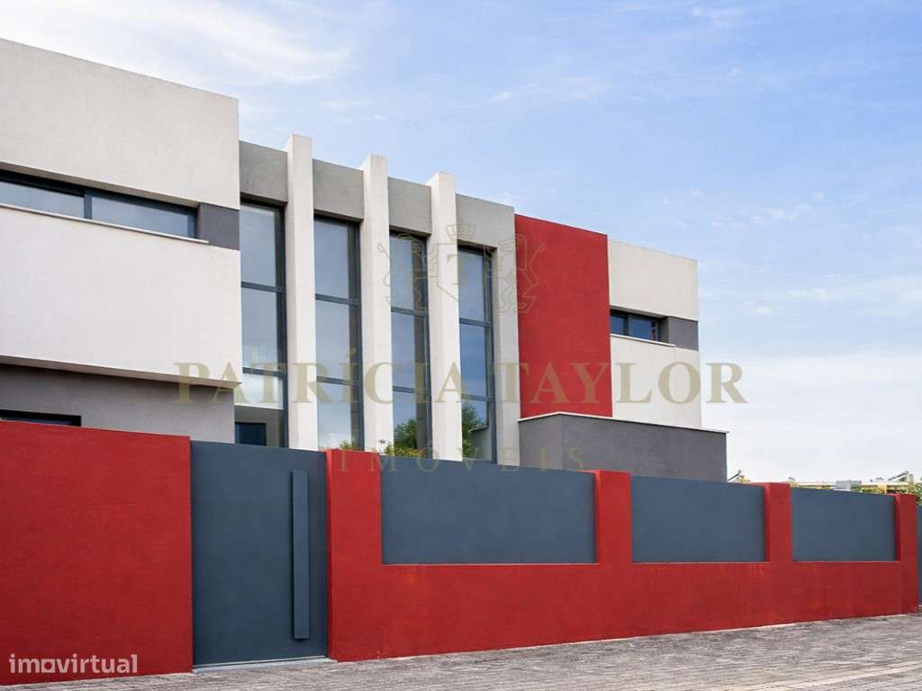 Moradia T3 a venda em Tires-57