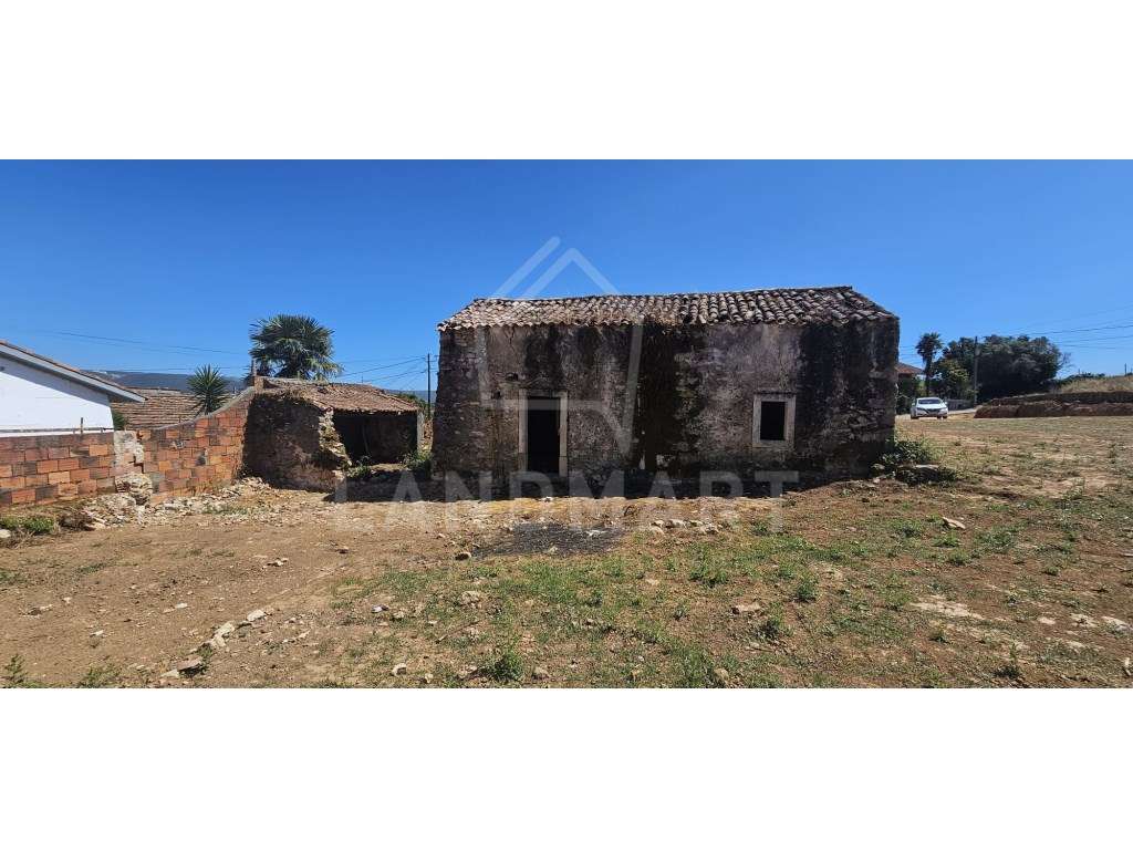 Moradia e Terreno - Turquel-4