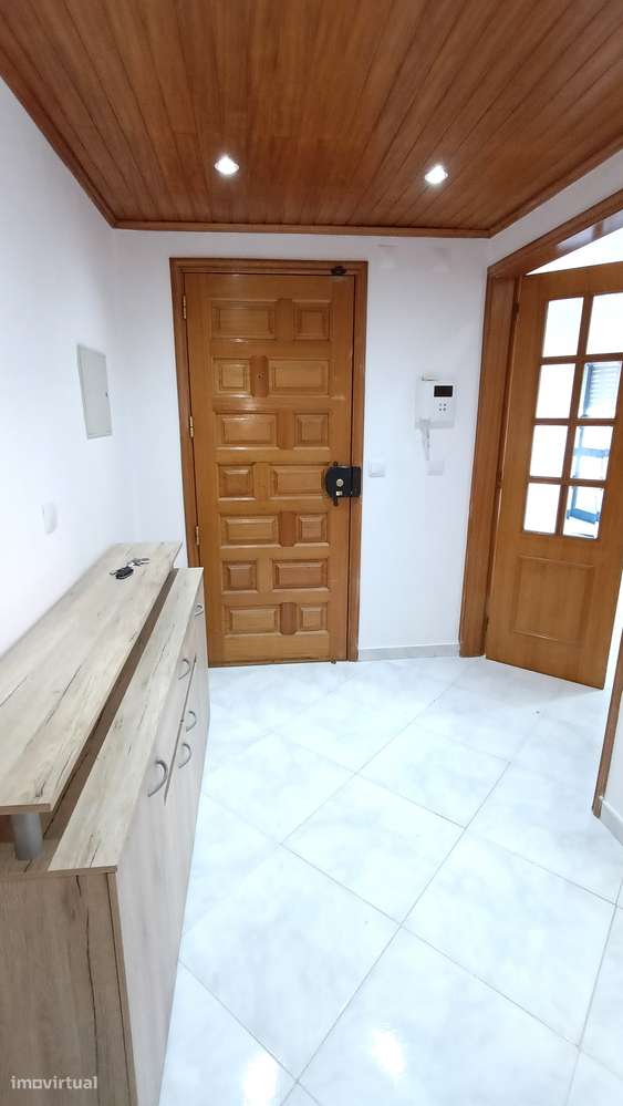 T3 com Arrecadação e Terraço, Pronto a habitar-21
