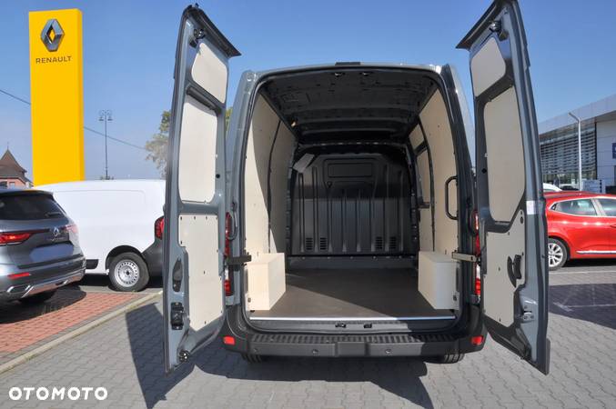 Renault Master FWD EXTRA 3,5T L2H2 2.3 dCi 150KM - 17
