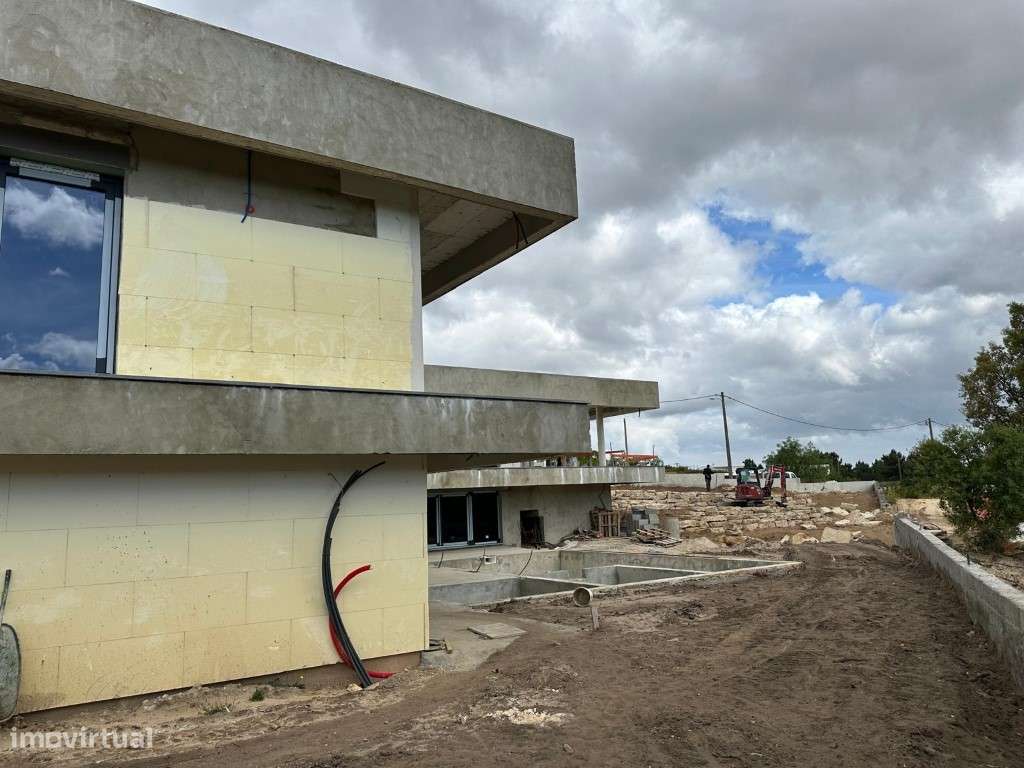 Moradia T5 de Luxo | Vila Alegre, Fernão Ferro-50