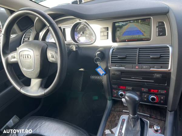 Audi Q7 3.0 TDI DPF quattro tiptronic - 13